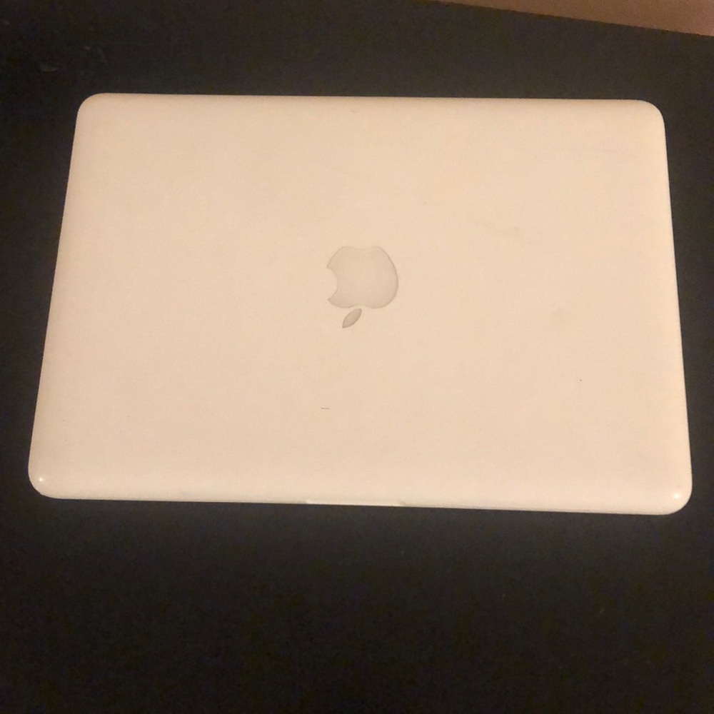 Older Generation MacBook - DOES NOT TURN ON